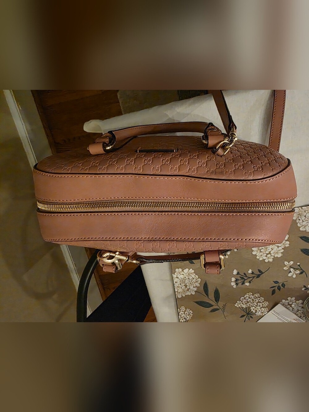 Gucci Soft Microguccissima Medium Crossbody Bag Soft Pink - Picture 8 of 12